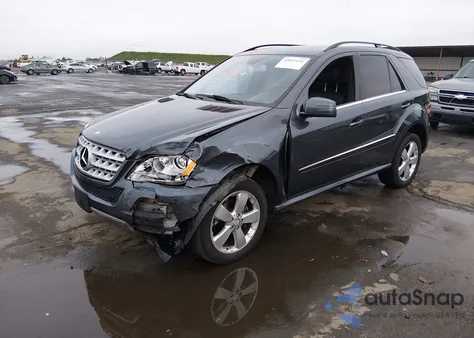 2011 Mercedes-Benz Ml 350 z USA, uszkodzony, nr VIN 4JGBB5GB8BA687132